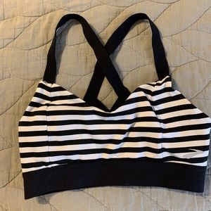 Brooks Hot Shot Sports Bra